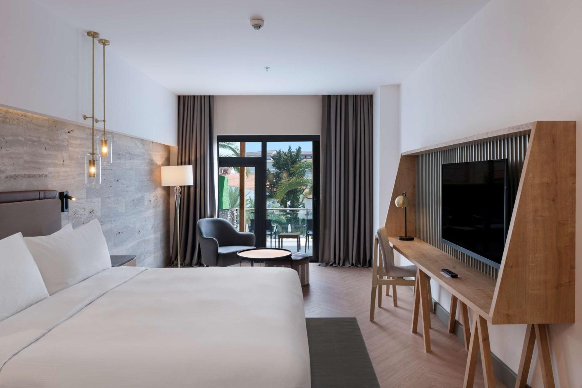 Doubletree By Hilton Antalya-Kemer All-Inclusive Resort Bagian luar foto